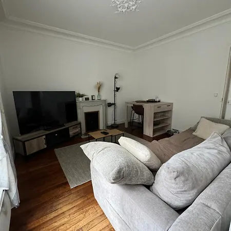 Neuilly, 1 Chambre, A 2 Stations De La Defense Et Des Champs Elysees דירה נואי סור סיין